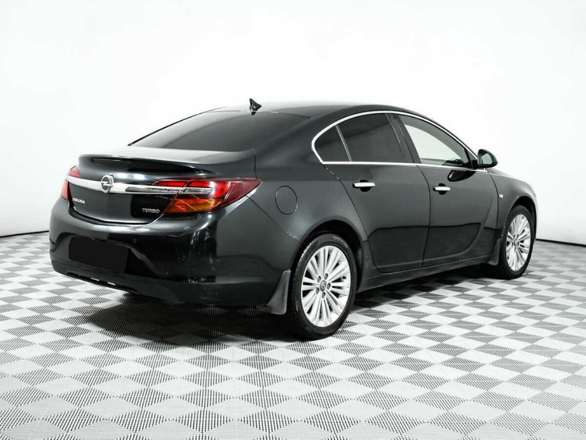 Opel Insignia с пробегом — 2014 год. Фото: #3