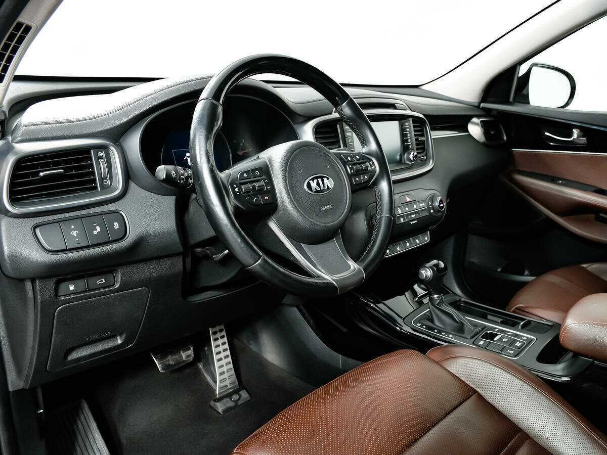Kia Sorento с пробегом — 2016 год. Фото: #11