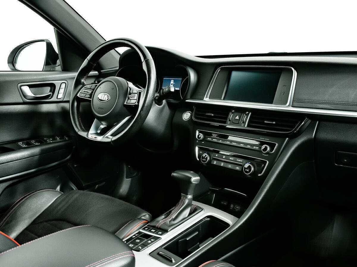 Kia Optima с пробегом — 2018 год. Фото: #6
