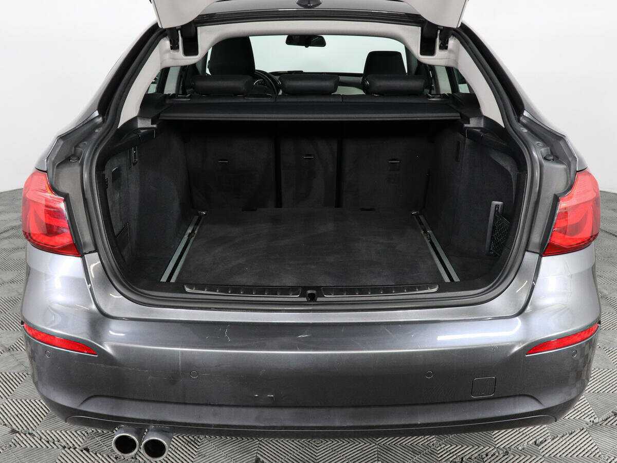 BMW 3 серии с пробегом — 2017 год. Фото: #8