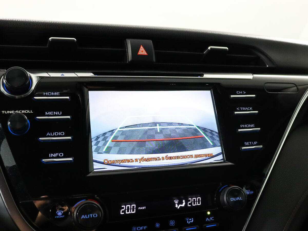 Toyota Camry с пробегом — 2020 год. Фото: #12
