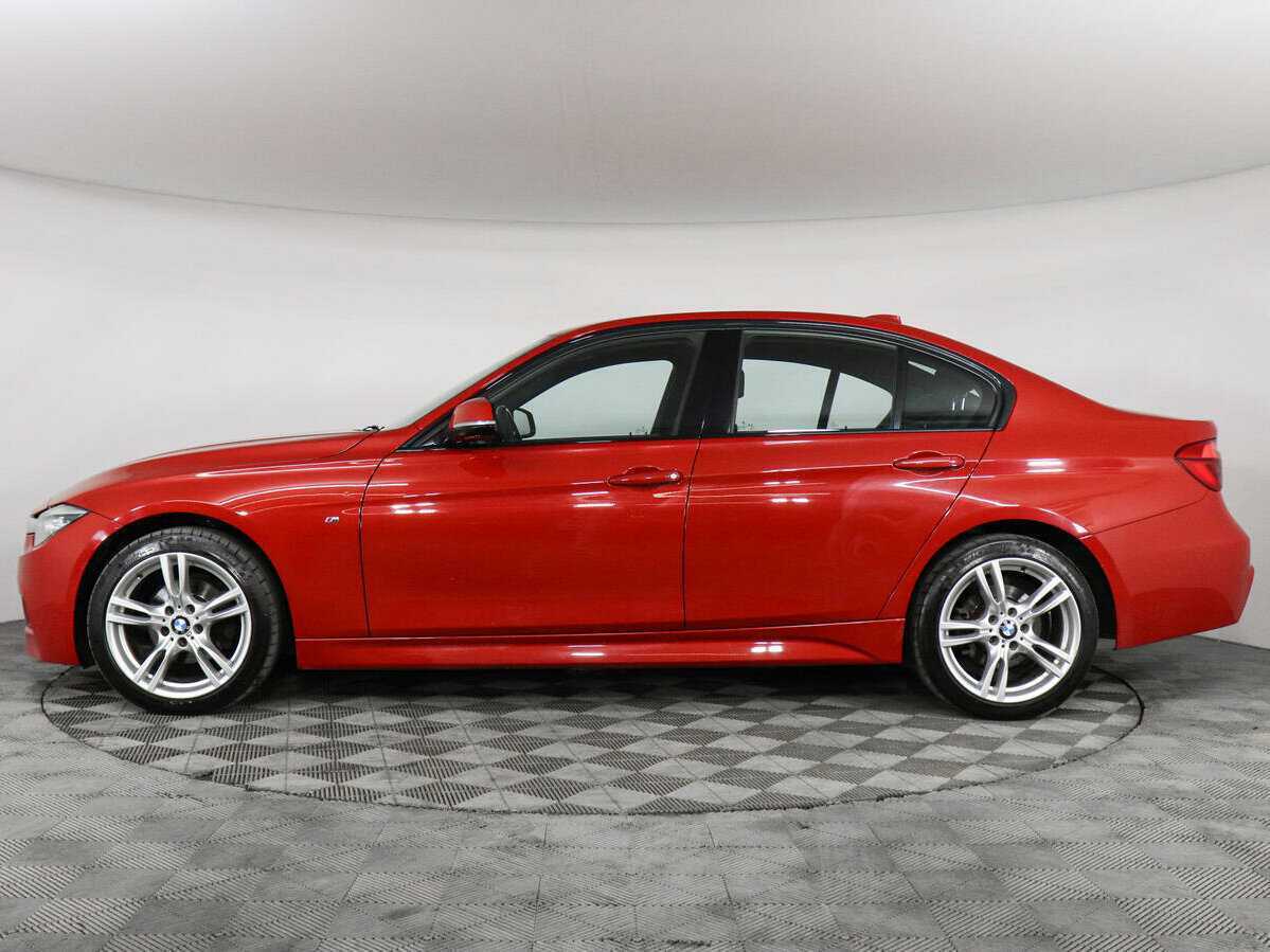 BMW 3 серии с пробегом — 2018 год. Фото: #4