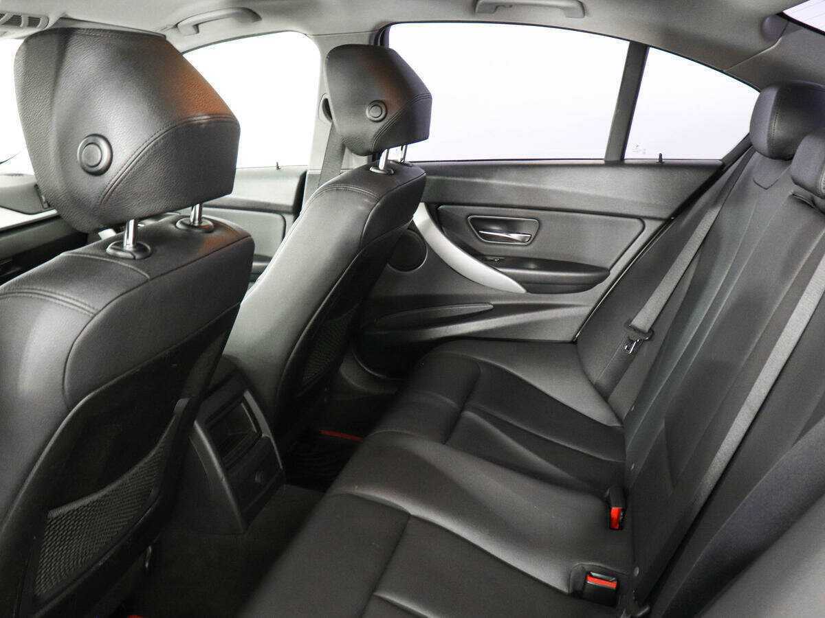 BMW 3 серии с пробегом — 2013 год. Фото: #13