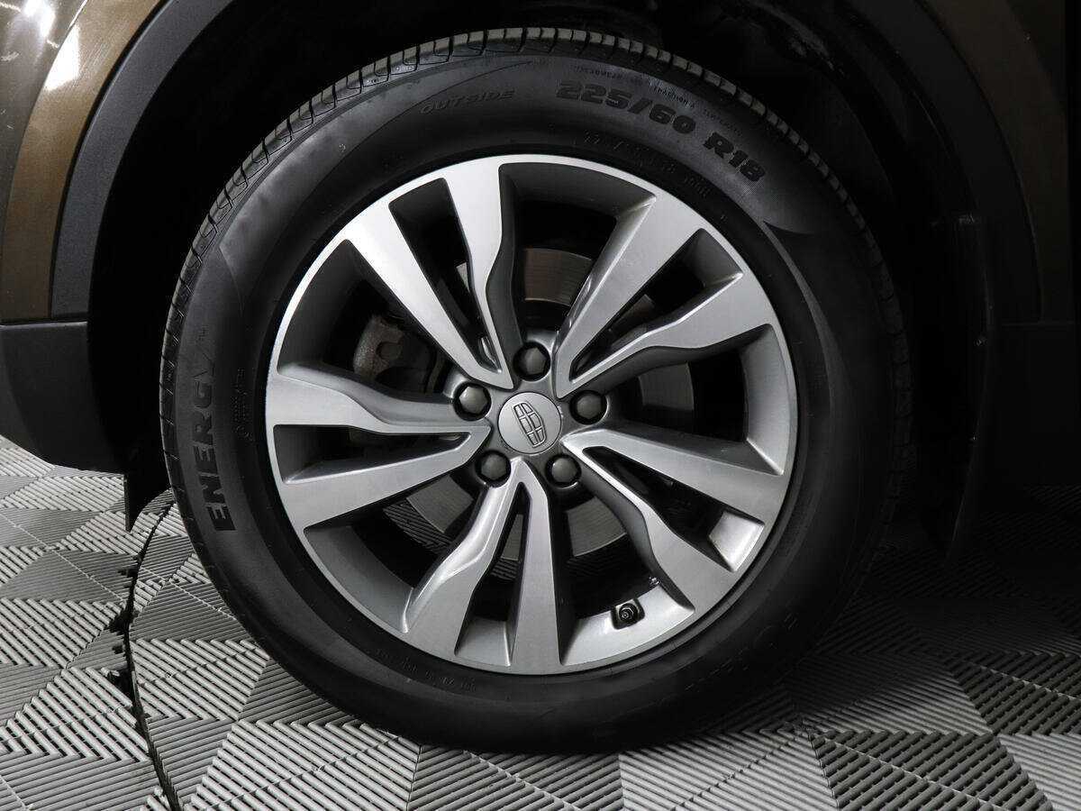 Geely Atlas с пробегом — 2020 год. Фото: #8