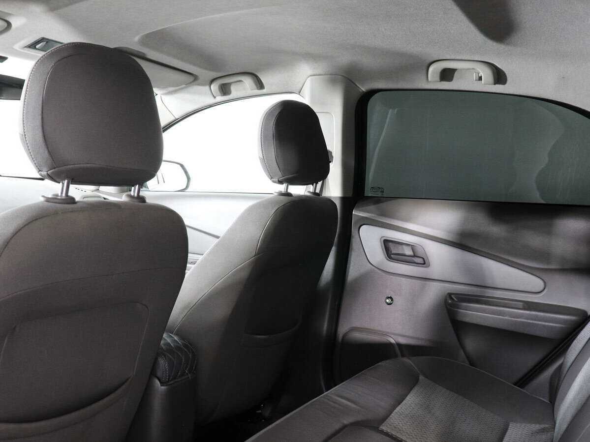 Chevrolet Cobalt с пробегом — 2013 год. Фото: #11