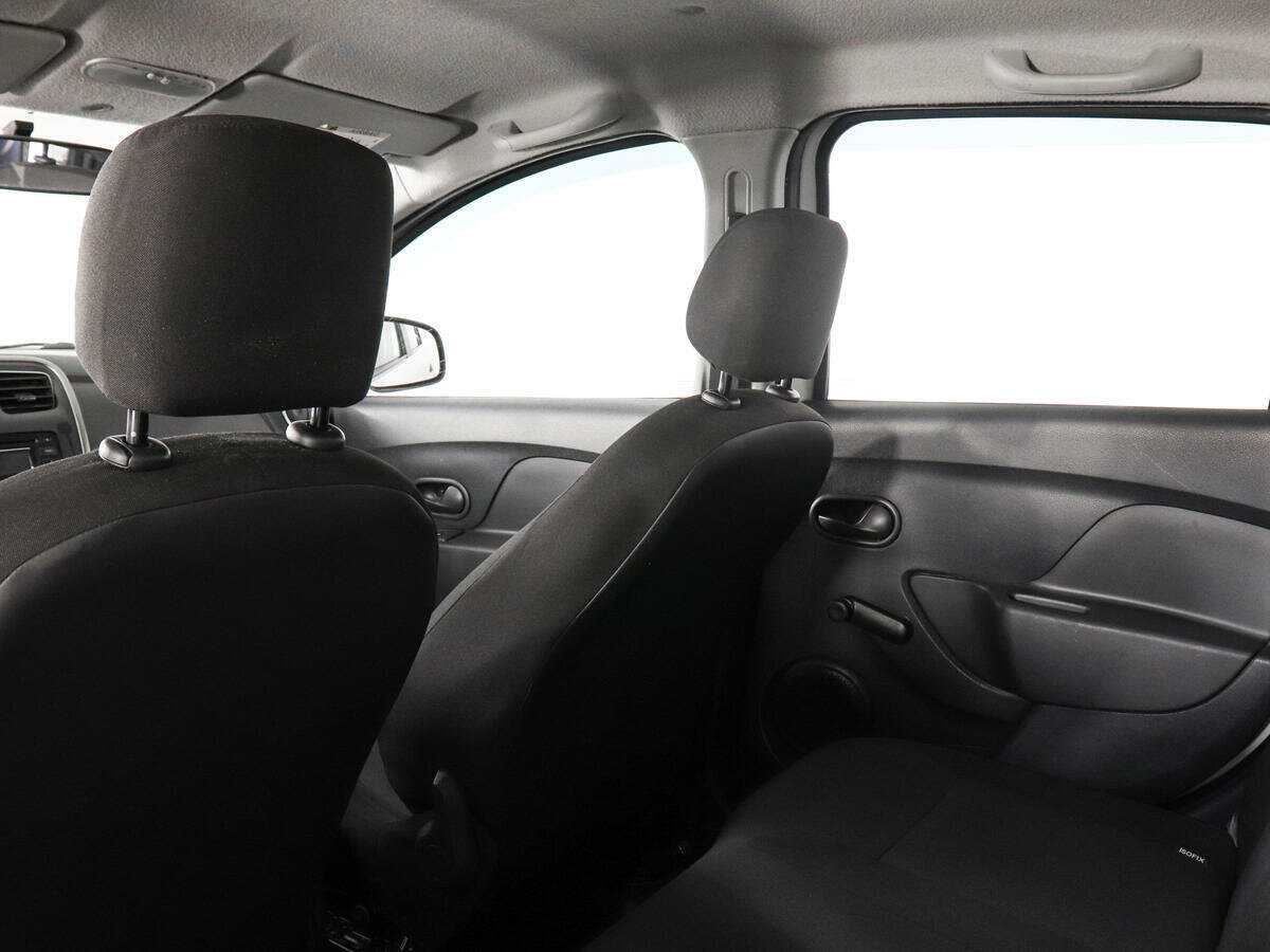 Renault Logan с пробегом — 2014 год. Фото: #7