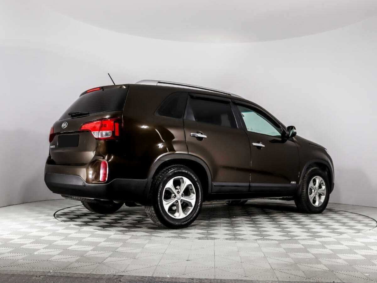 Kia Sorento с пробегом — 2015 год. Фото: #4