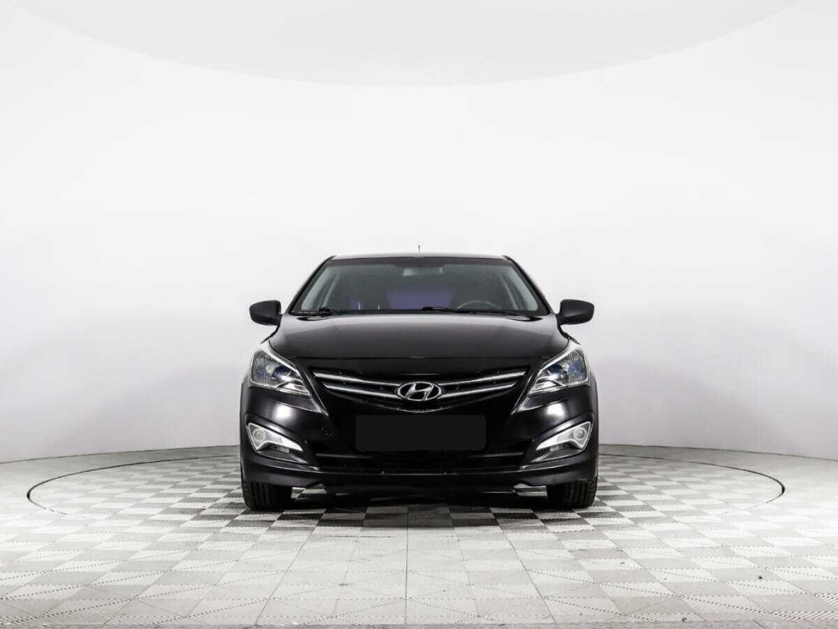 Hyundai Solaris с пробегом — 2014 год. Фото: #1