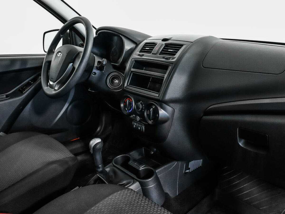 Lada (ВАЗ) Kalina с пробегом — 2018 год. Фото: #10