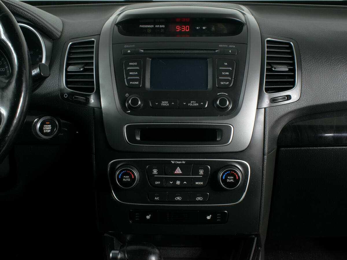 Kia Sorento с пробегом — 2017 год. Фото: #11