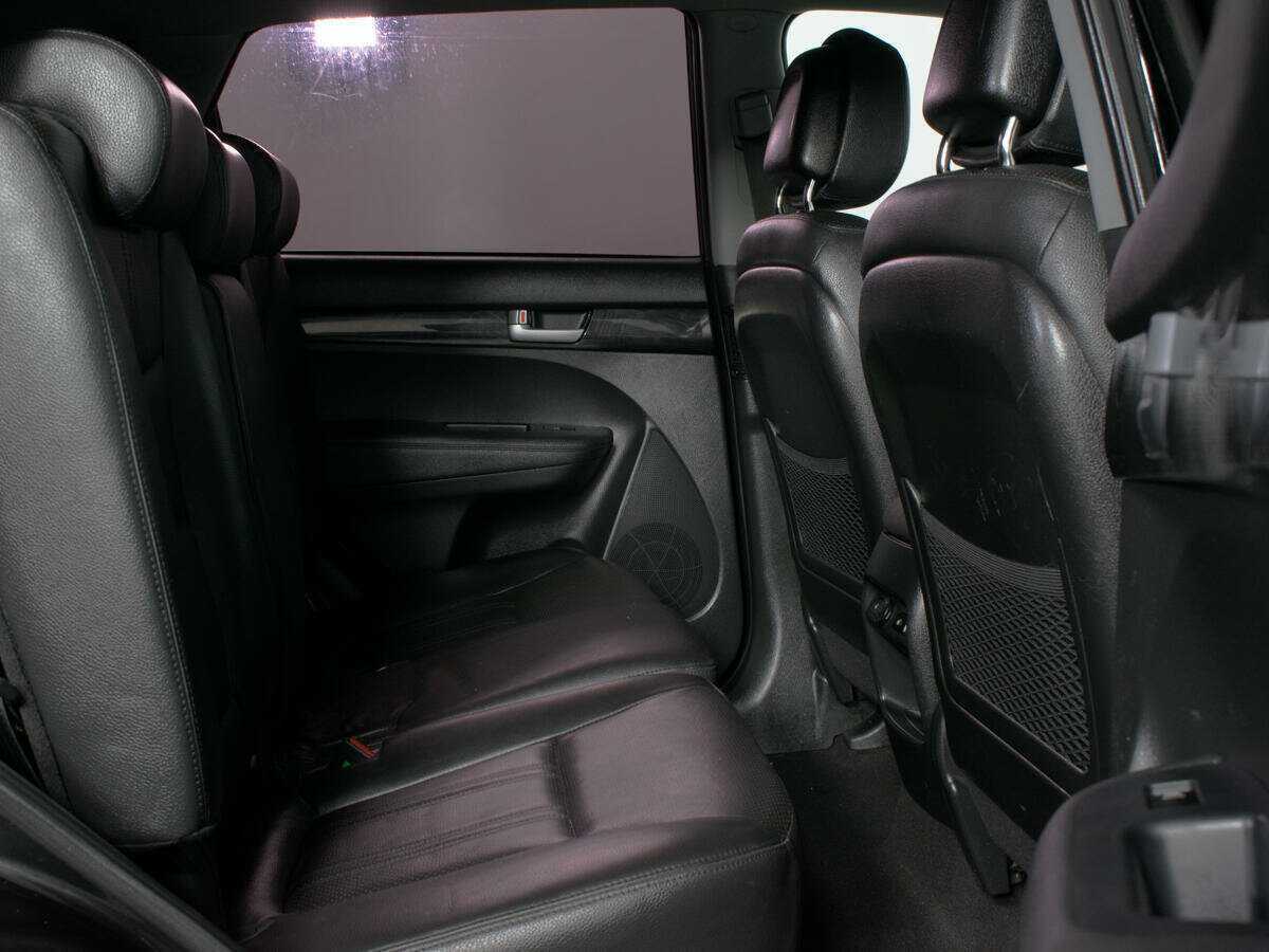 Kia Sorento с пробегом — 2017 год. Фото: #12