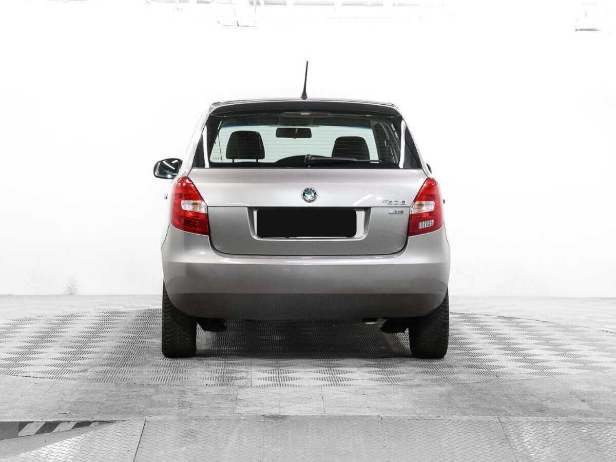 Skoda Fabia с пробегом — 2012 год. Фото: #5