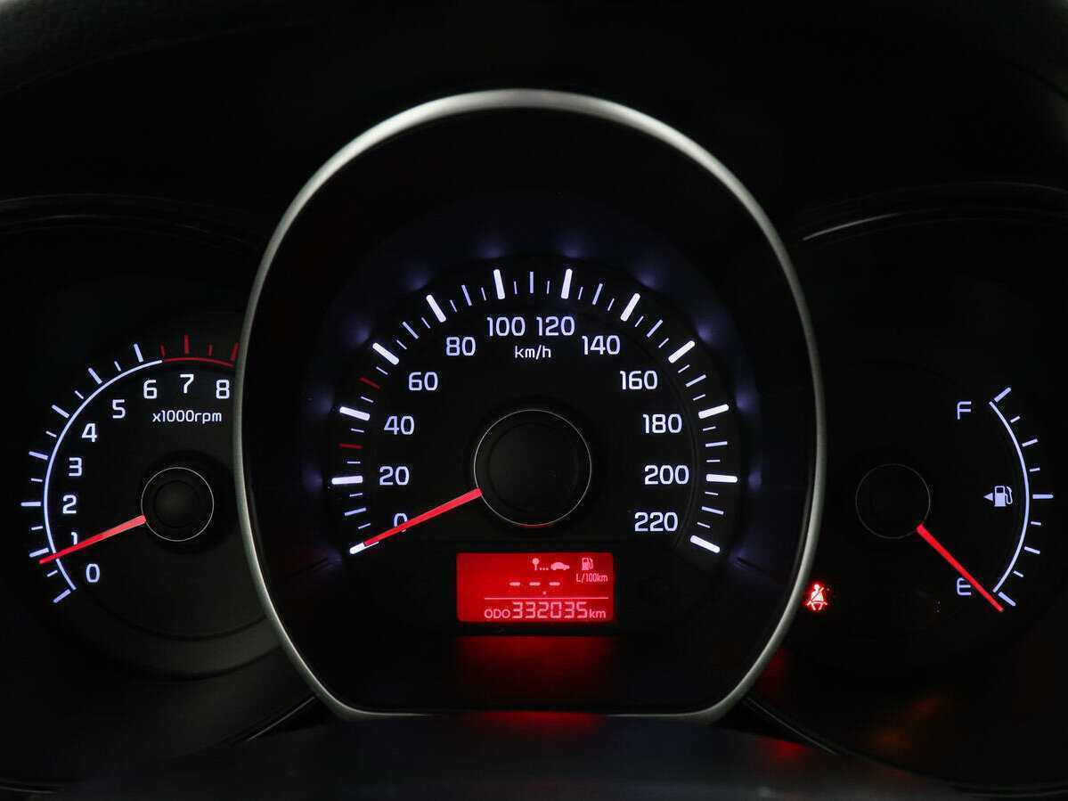 Kia Rio с пробегом — 2014 год. Фото: #6