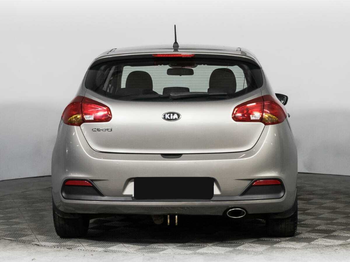 Kia Ceed с пробегом — 2015 год. Фото: #5