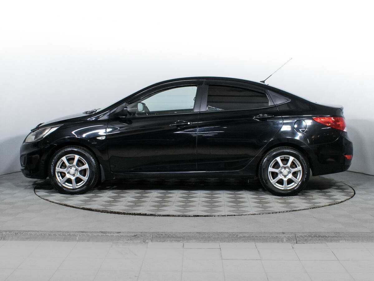 Hyundai Solaris с пробегом — 2014 год. Фото: #7