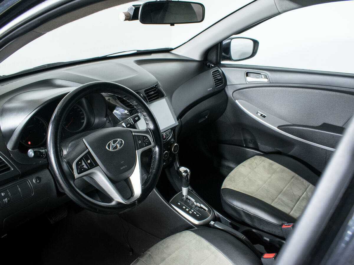 Hyundai Solaris с пробегом — 2014 год. Фото: #12