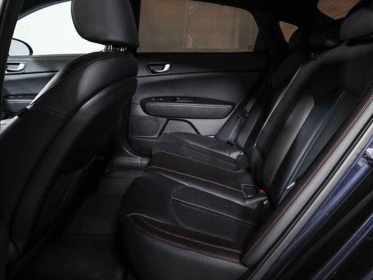 Kia Optima с пробегом — 2016 год. Фото: #9