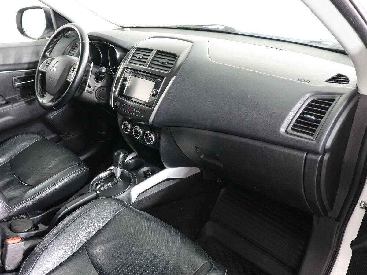 Mitsubishi ASX с пробегом — 2013 год. Фото: #9