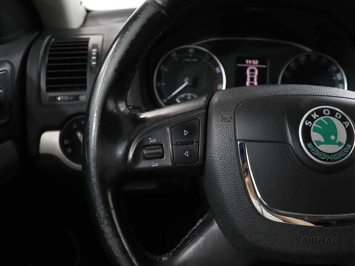 Skoda Octavia с пробегом — 2013 год. Фото: #14