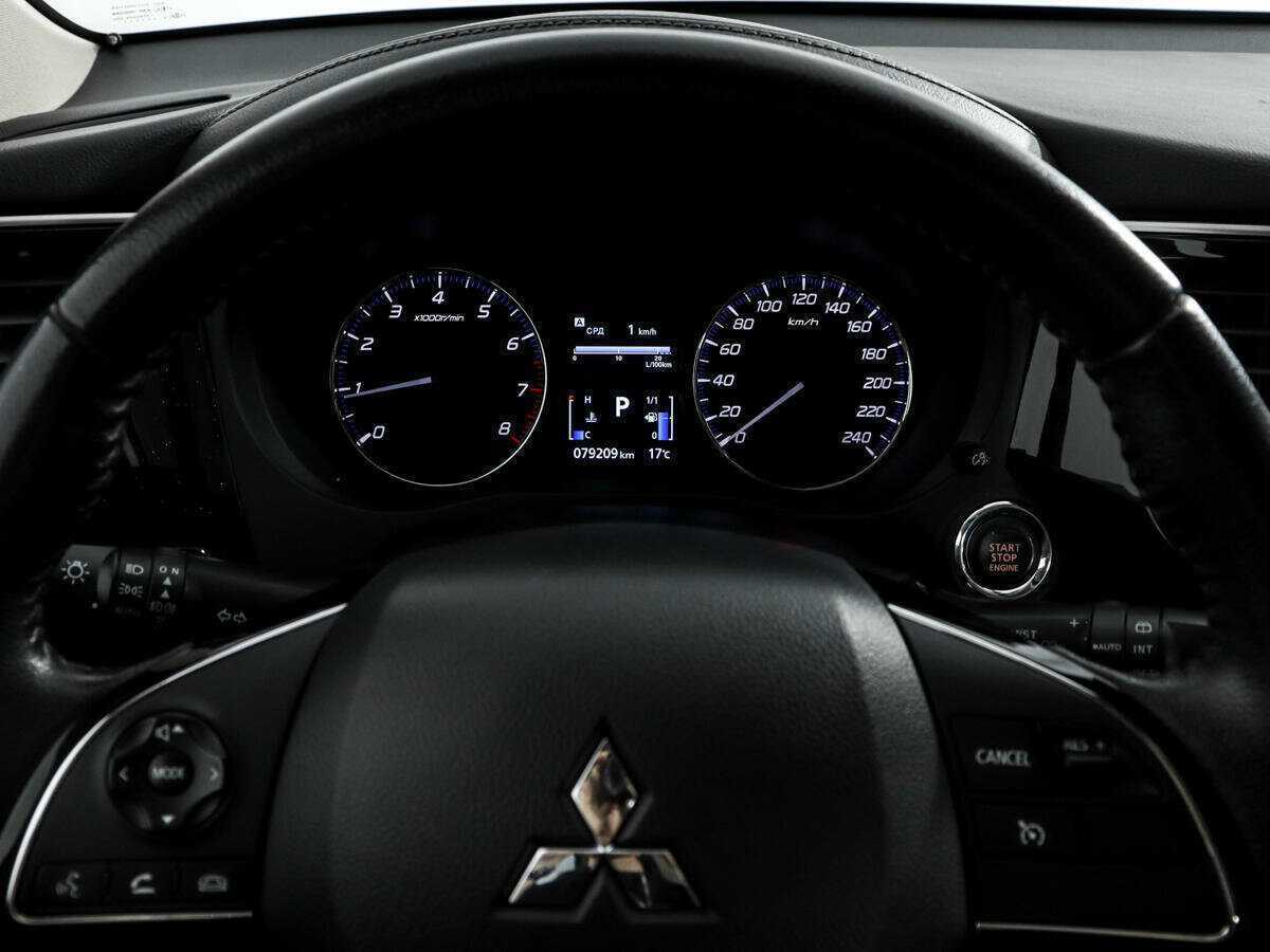 Mitsubishi Outlander с пробегом — 2019 год. Фото: #17