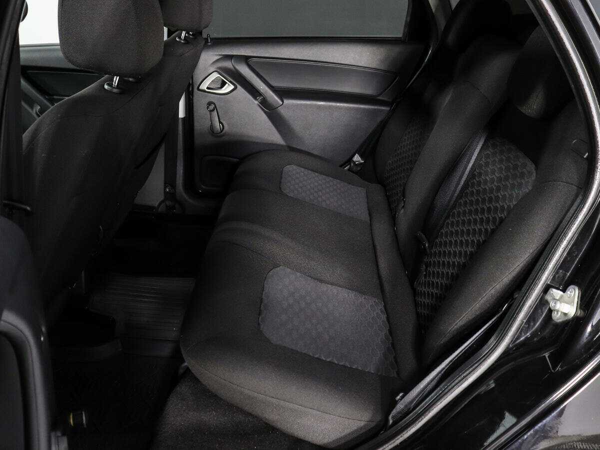 Lada (ВАЗ) Granta с пробегом — 2023 год. Фото: #9