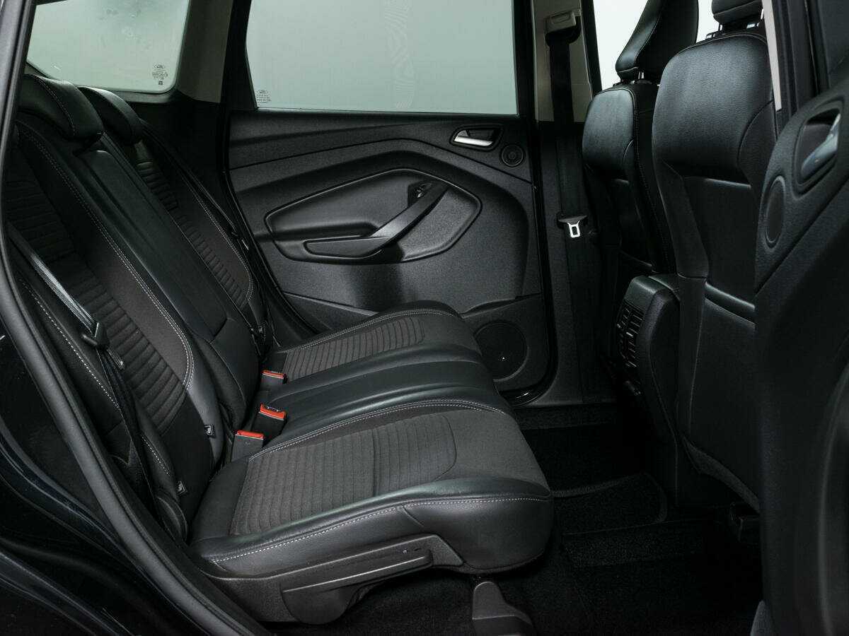 Ford Kuga с пробегом — 2017 год. Фото: #13