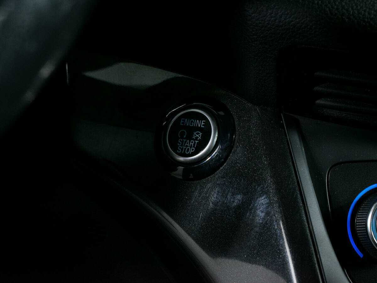 Ford Kuga с пробегом — 2017 год. Фото: #17