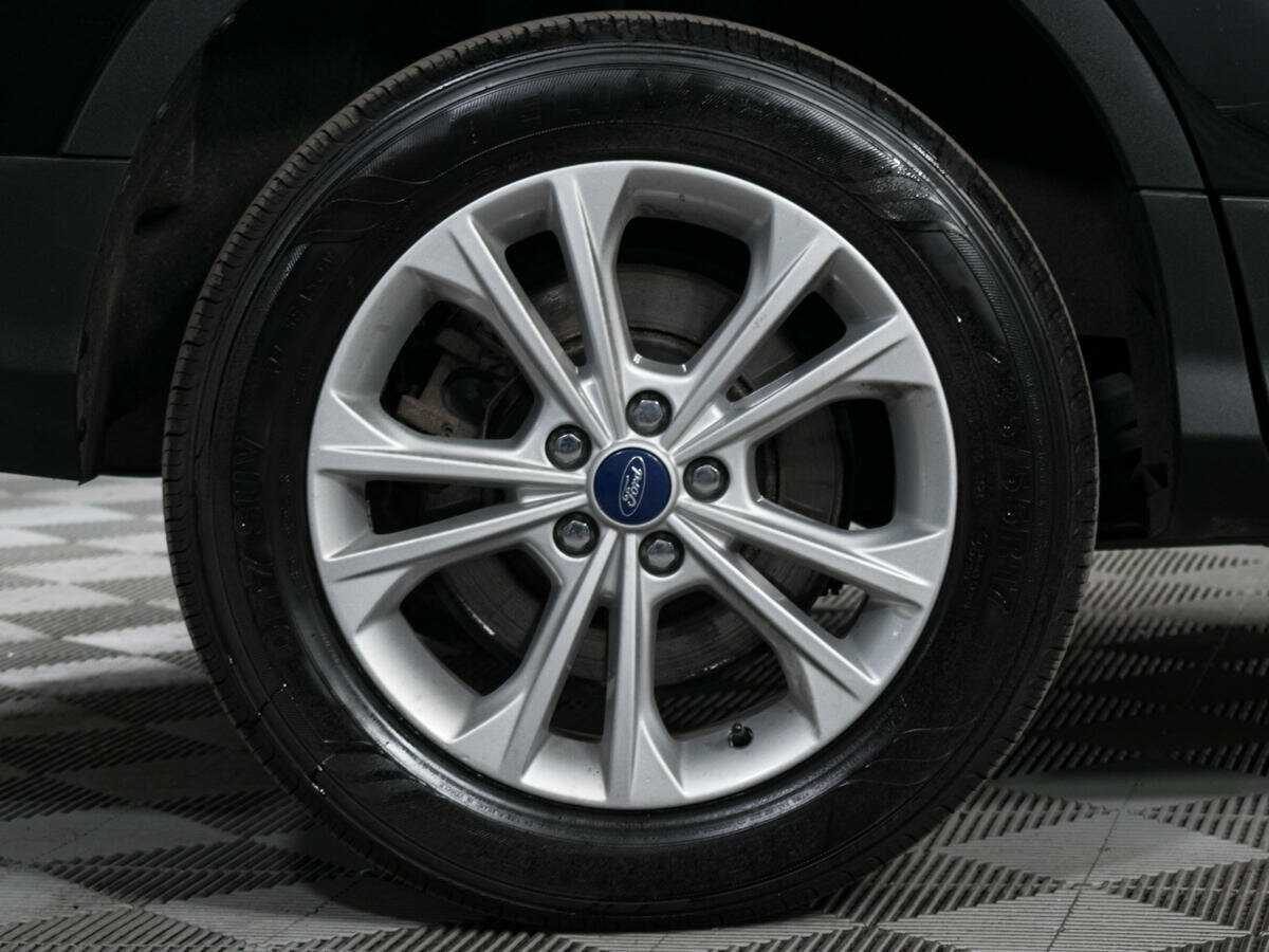 Ford Kuga с пробегом — 2017 год. Фото: #21