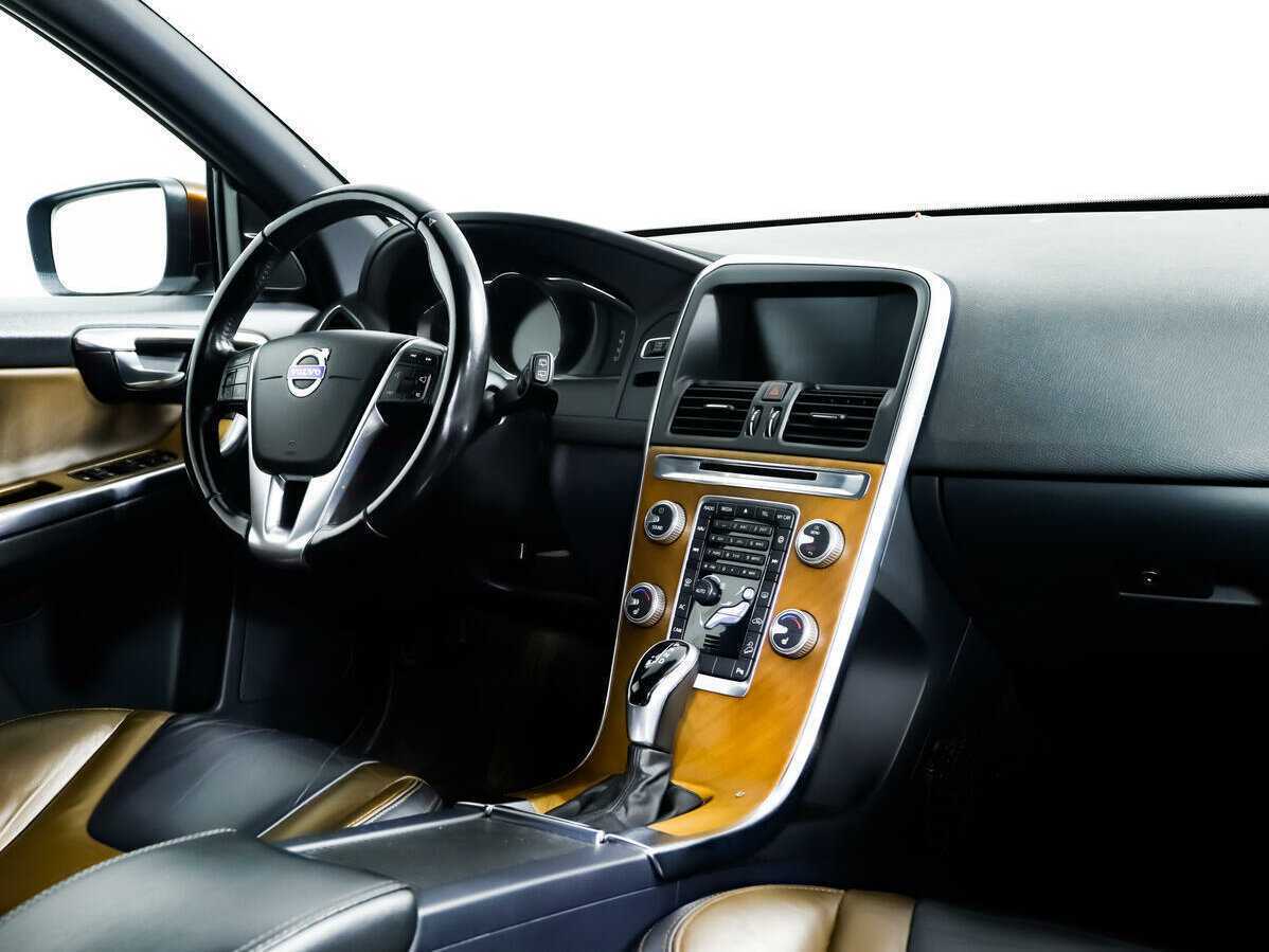 Volvo XC60 с пробегом — 2014 год. Фото: #8