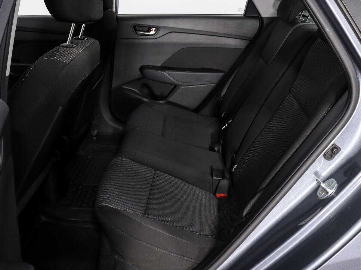 Hyundai Solaris с пробегом — 2019 год. Фото: #10