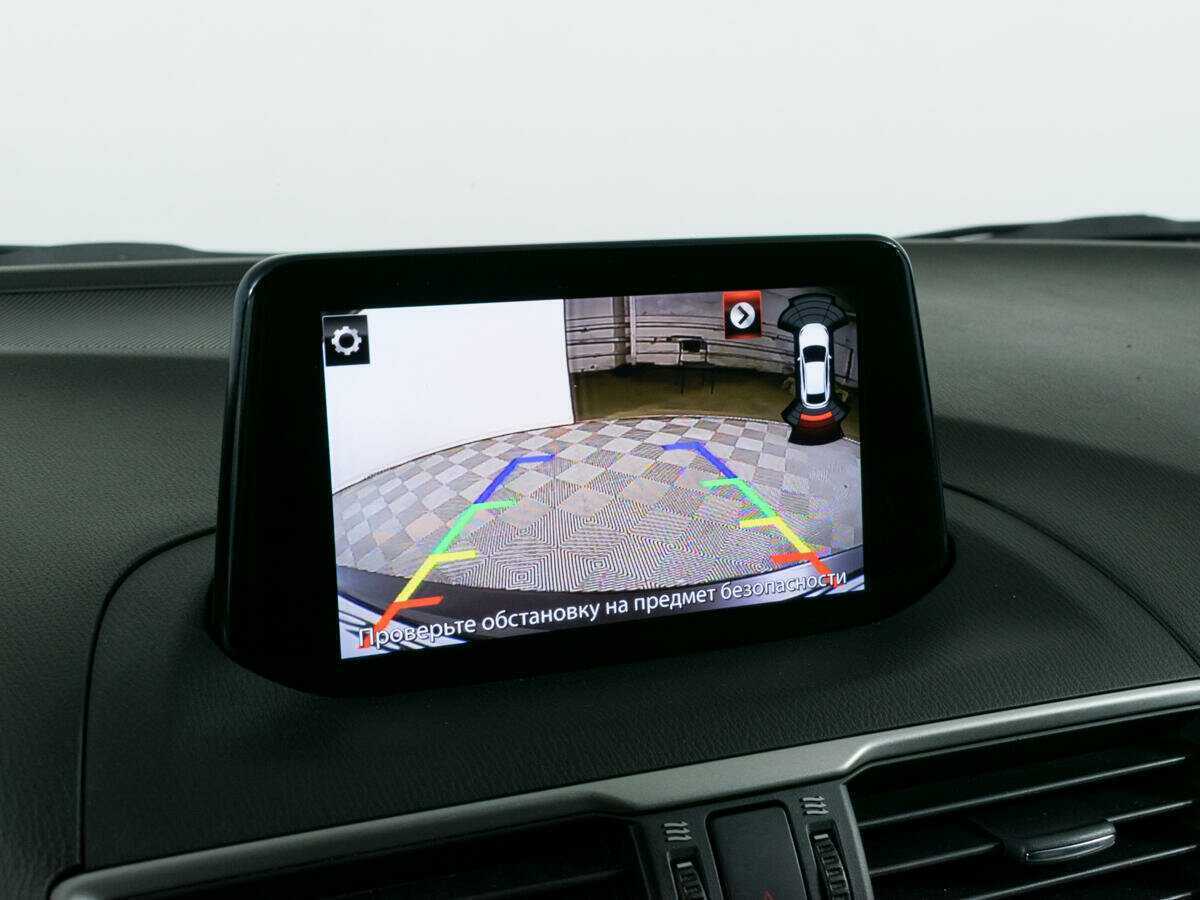 Mazda 3 с пробегом — 2018 год. Фото: #12