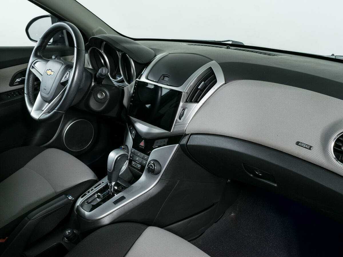 Chevrolet Cruze с пробегом — 2013 год. Фото: #7