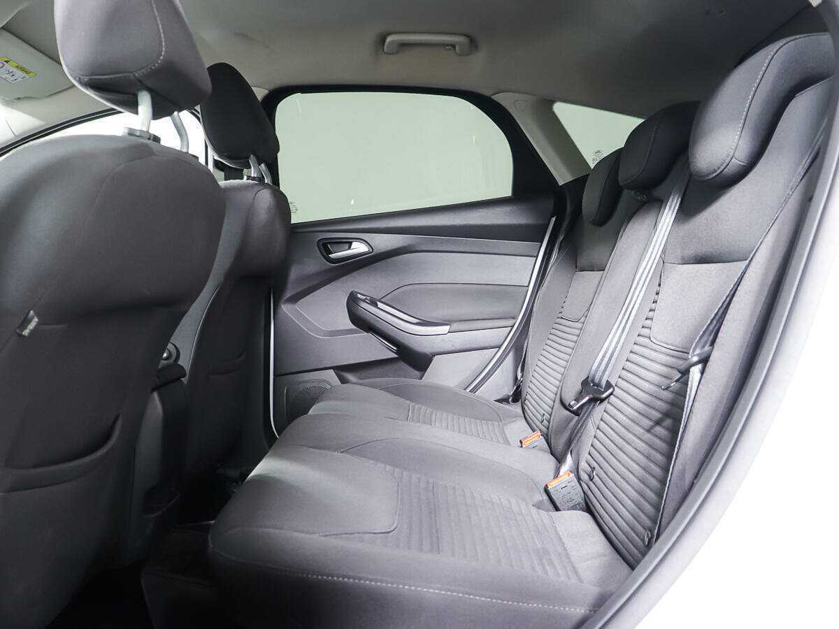 Ford Focus с пробегом — 2015 год. Фото: #11