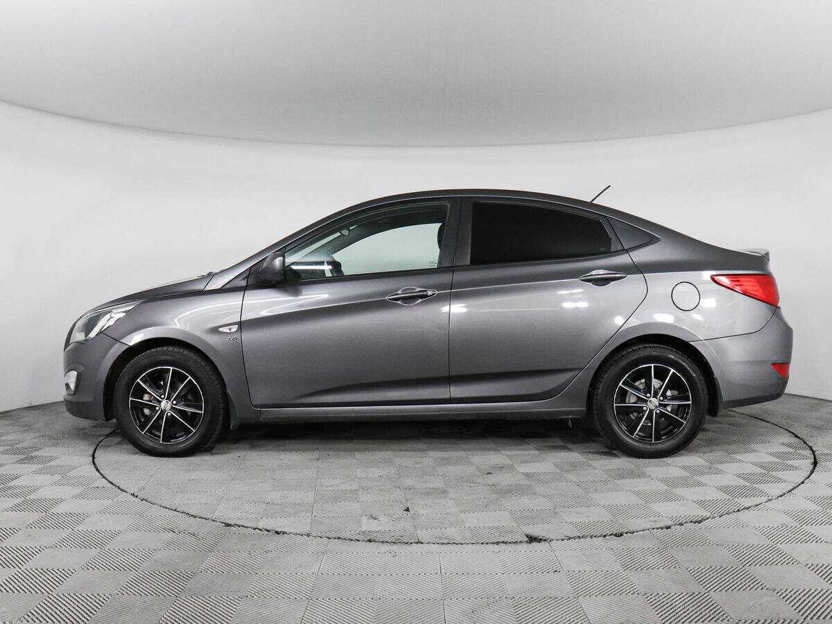 Hyundai Solaris с пробегом — 2016 год. Фото: #7