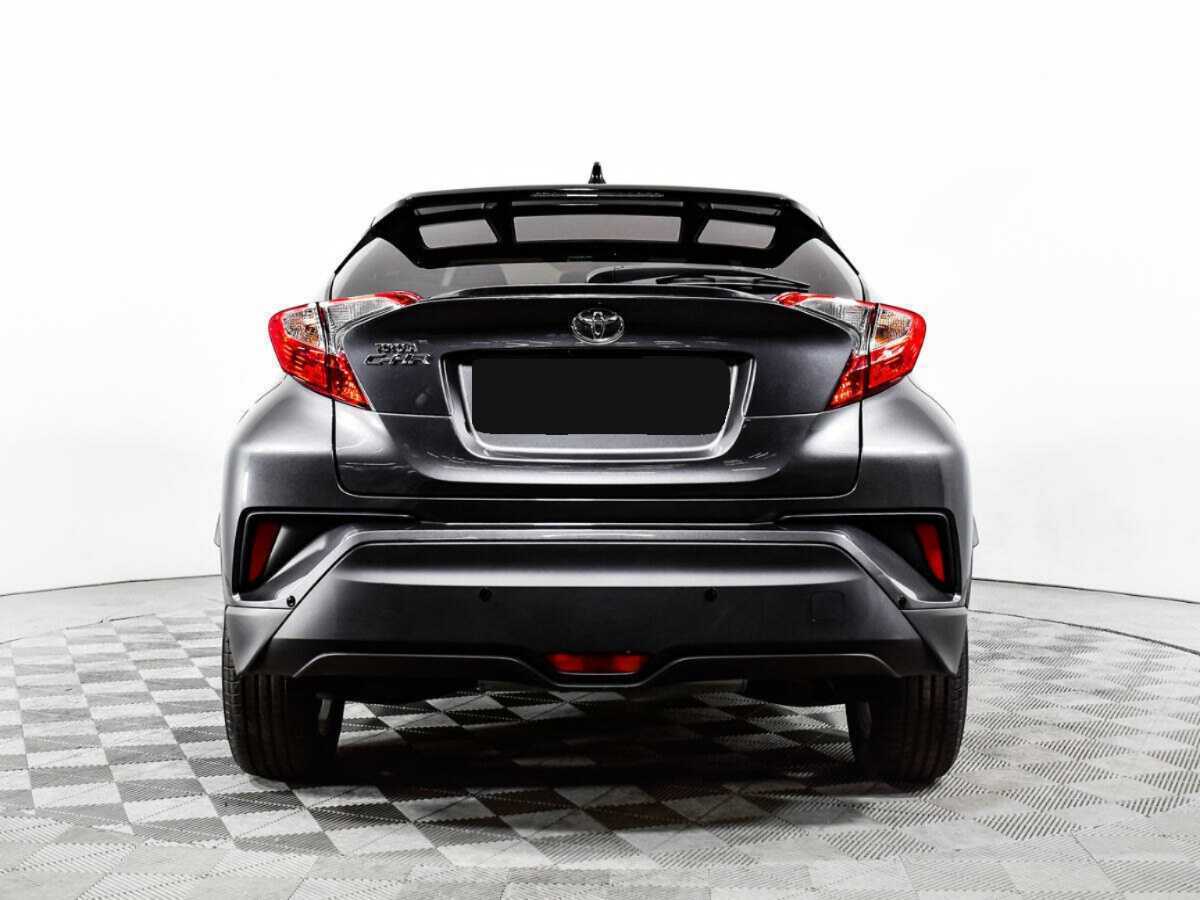 Toyota C-HR с пробегом — 2019 год. Фото: #5