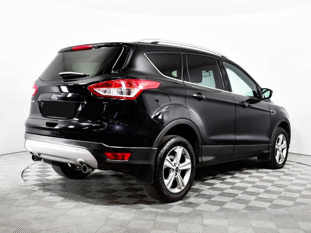 Ford Kuga с пробегом — 2015 год. Фото: #4