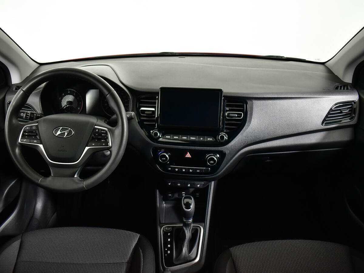 Hyundai Solaris с пробегом — 2020 год. Фото: #11