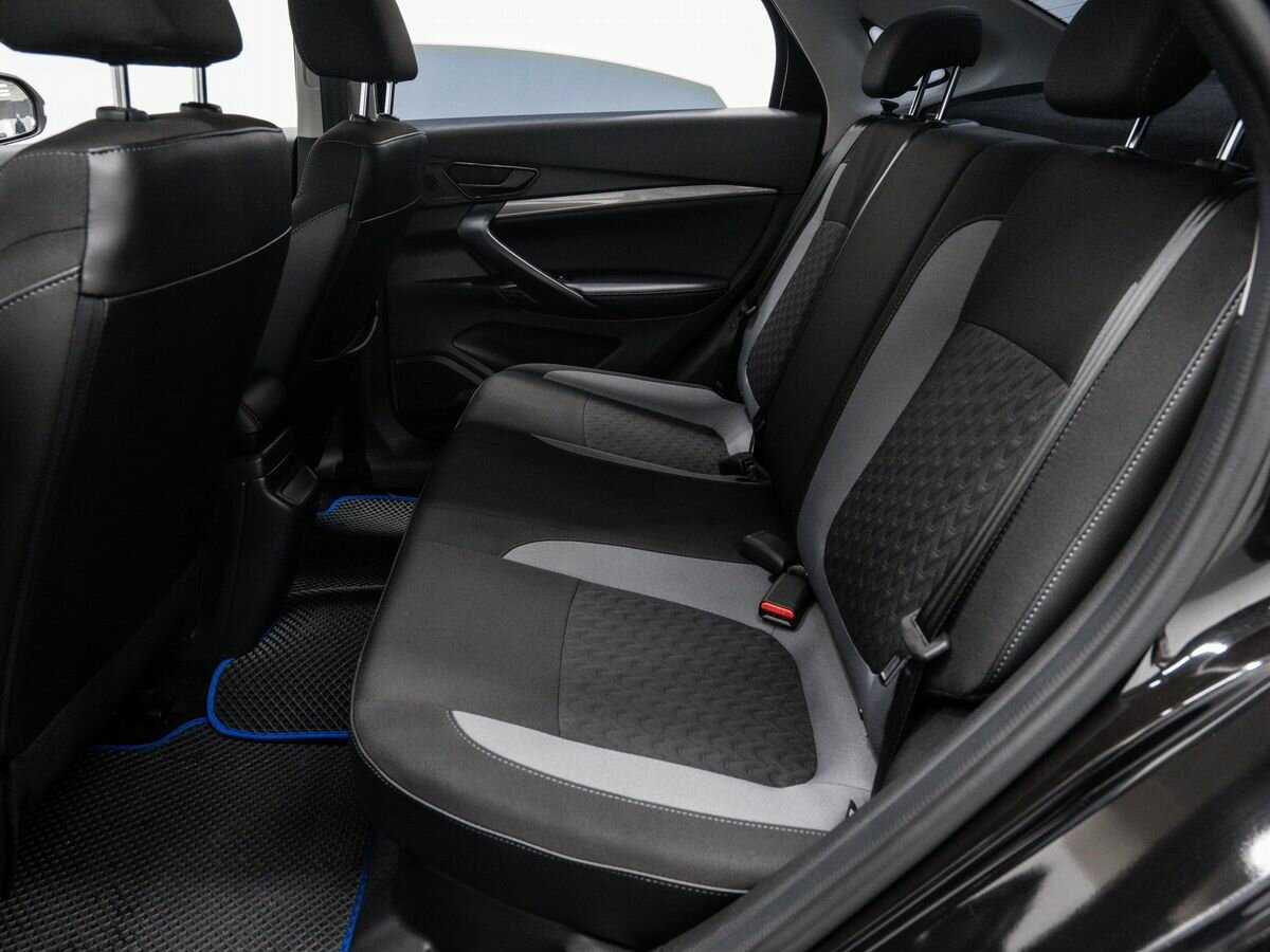 Lada (ВАЗ) Vesta с пробегом — 2024 год. Фото: #13