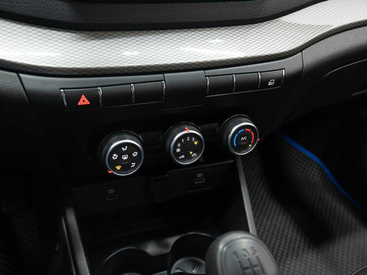 Lada (ВАЗ) Vesta с пробегом — 2024 год. Фото: #18