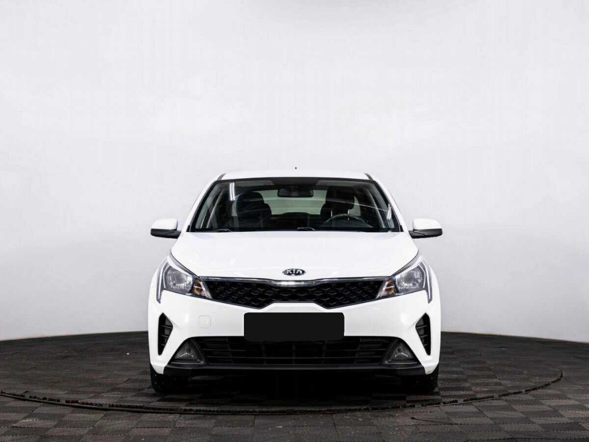 Kia Rio с пробегом — 2021 год. Фото: #1