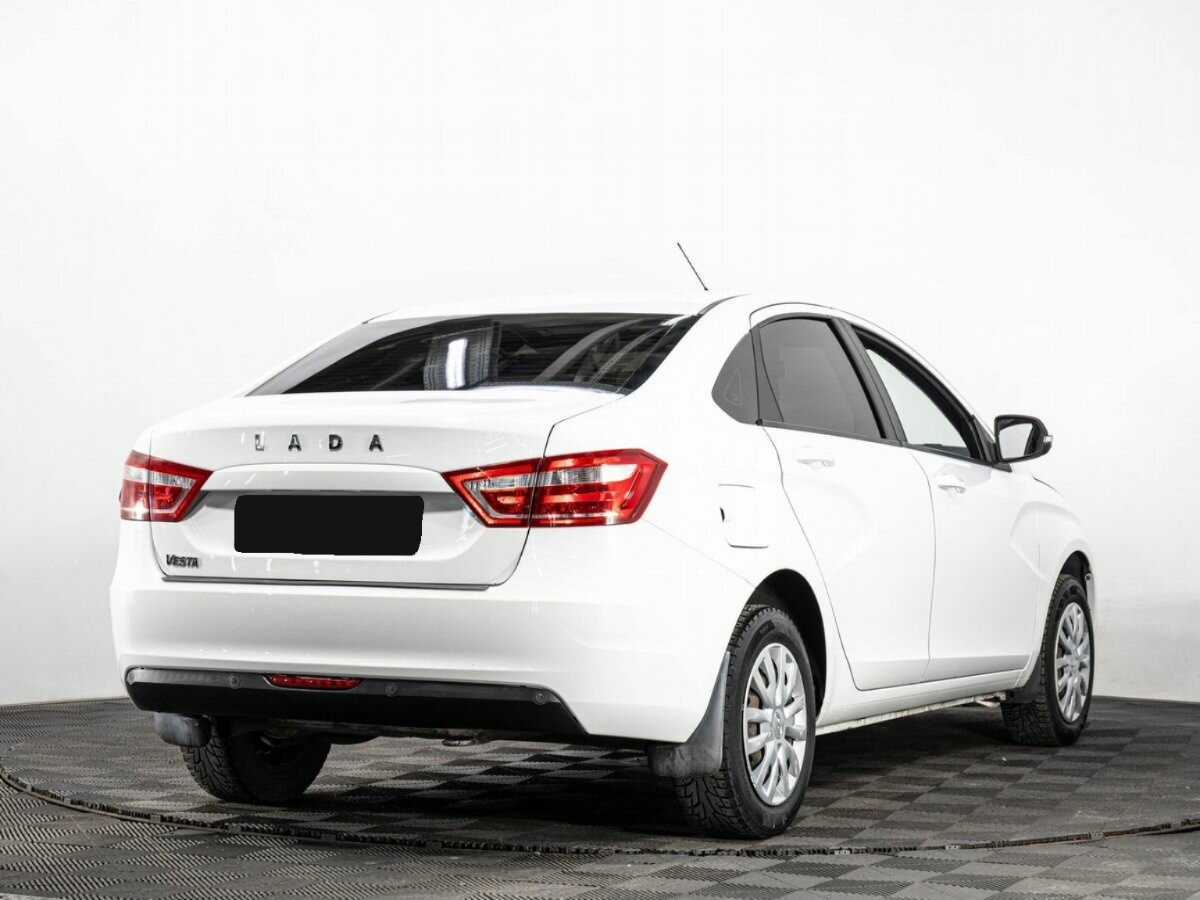Lada (ВАЗ) Vesta с пробегом — 2017 год. Фото: #3