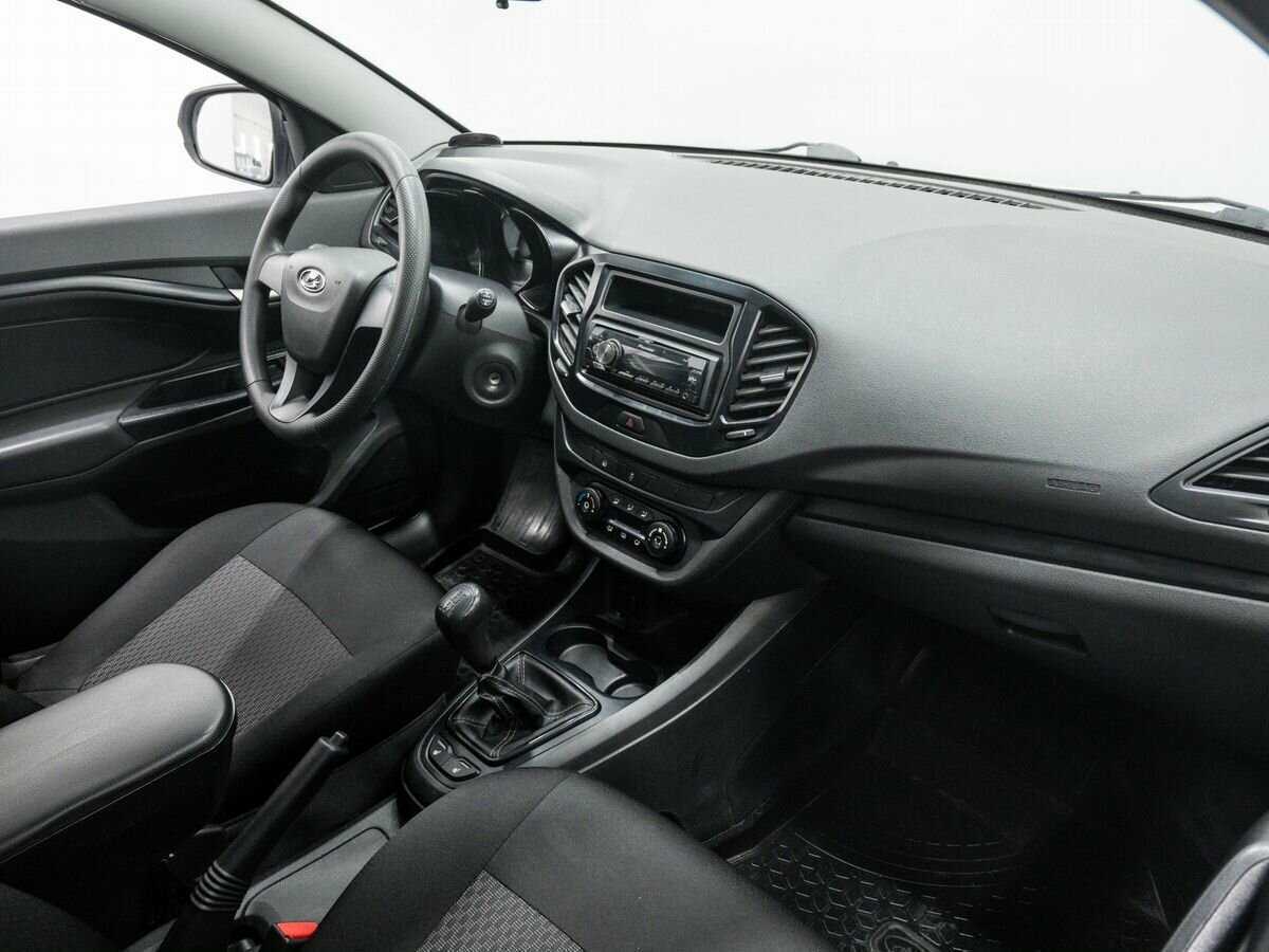 Lada (ВАЗ) Vesta с пробегом — 2019 год. Фото: #7