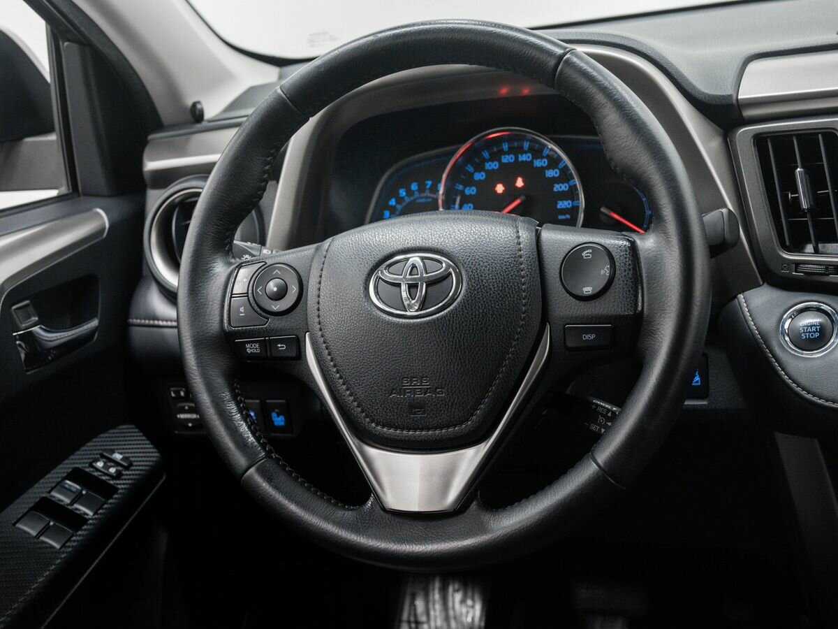 Toyota RAV4 с пробегом — 2013 год. Фото: #11