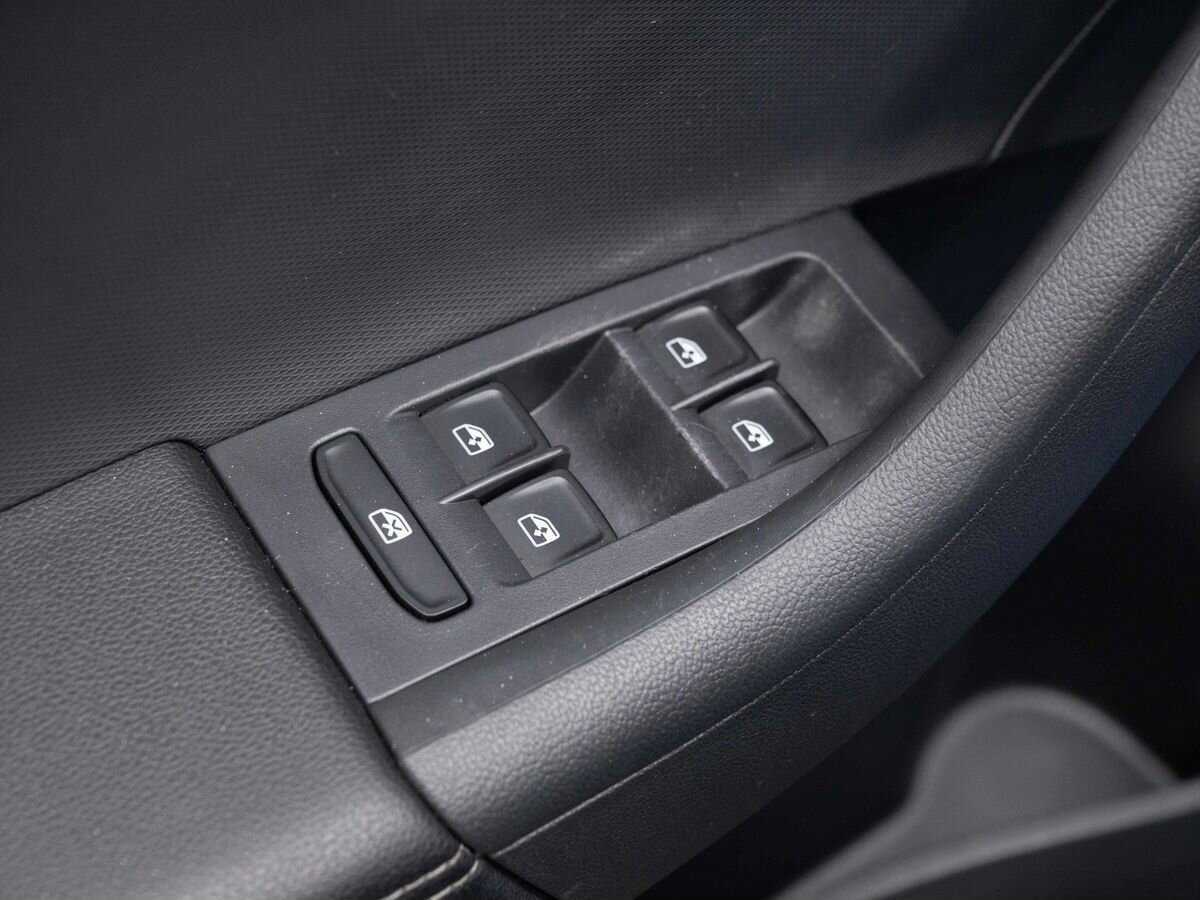 Skoda Rapid с пробегом — 2020 год. Фото: #19