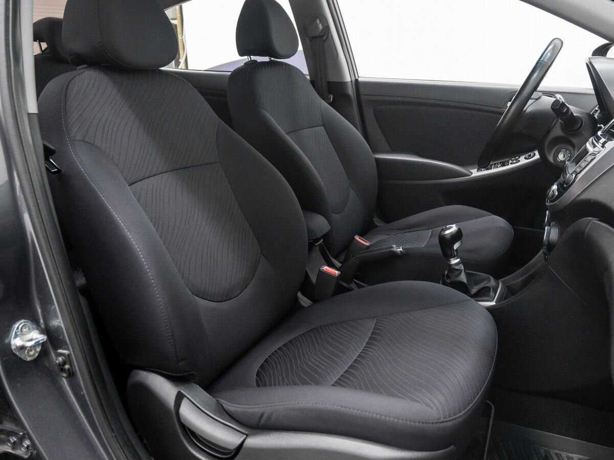 Hyundai Solaris с пробегом — 2016 год. Фото: #8