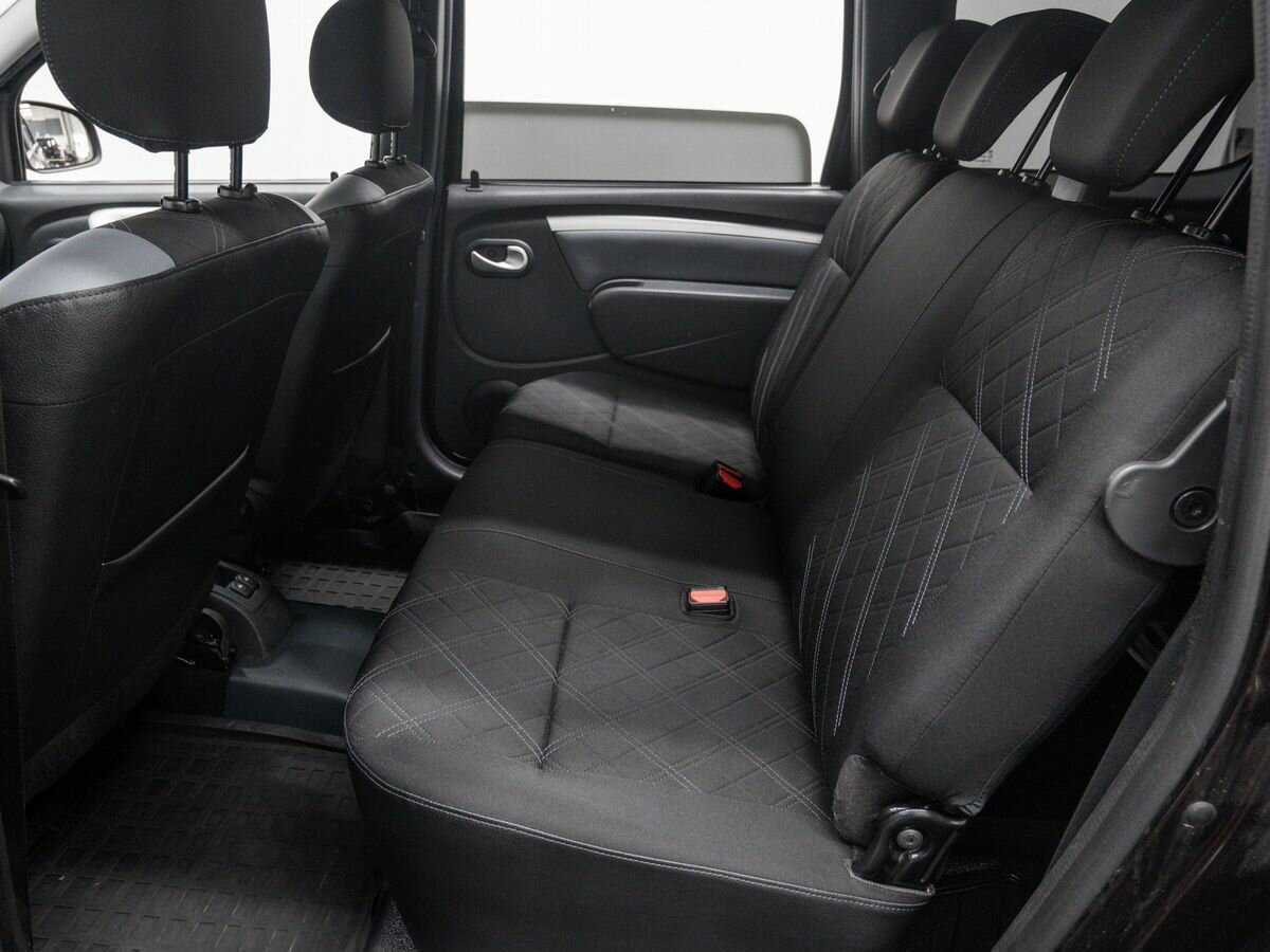 Lada (ВАЗ) Largus с пробегом — 2018 год. Фото: #12