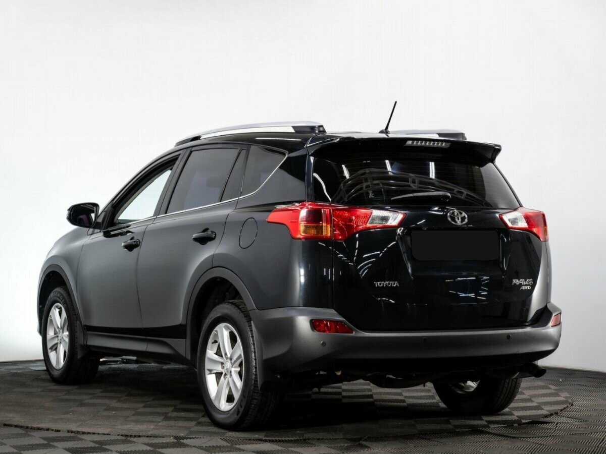 Toyota RAV4 с пробегом — 2013 год. Фото: #5