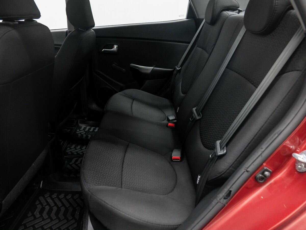 Kia Rio с пробегом — 2016 год. Фото: #11