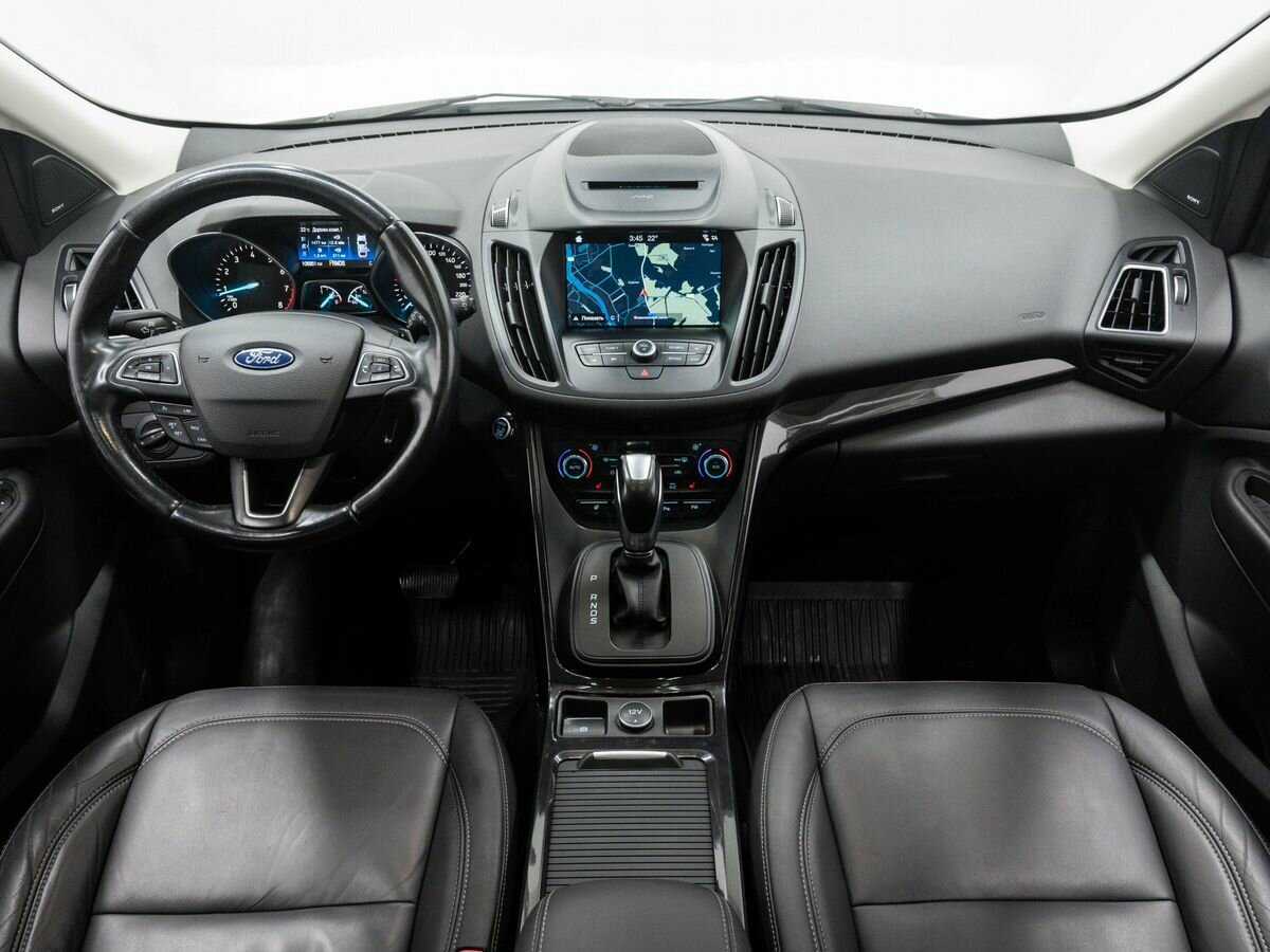 Ford Kuga с пробегом — 2017 год. Фото: #10