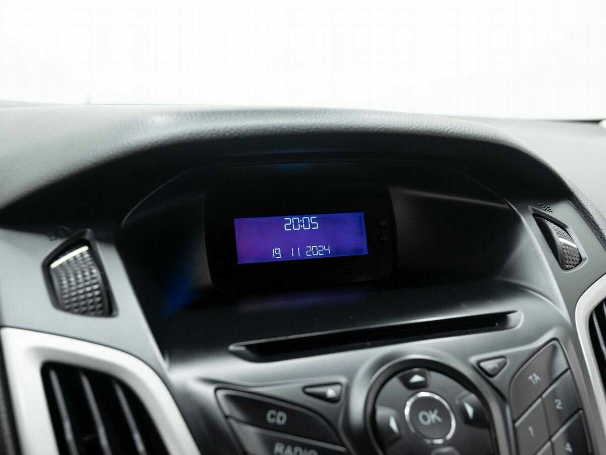 Ford Focus с пробегом — 2012 год. Фото: #18